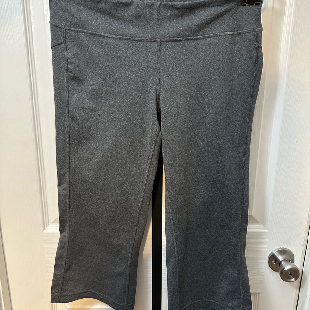Women’s Capri Leggings